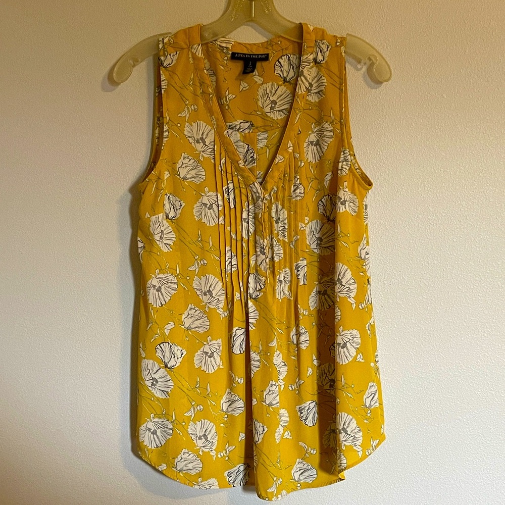 A Pea in the Pod Sleeveless Blouse for Maternity & Nursing - Size S